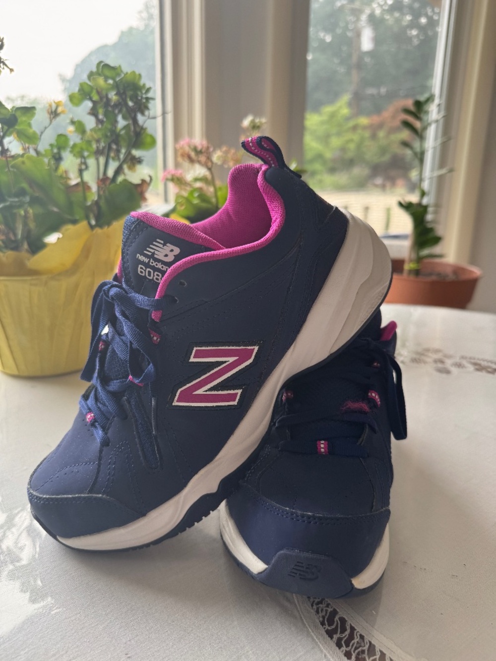 Women's New Balance  608v4 Sport Shoes Size 8